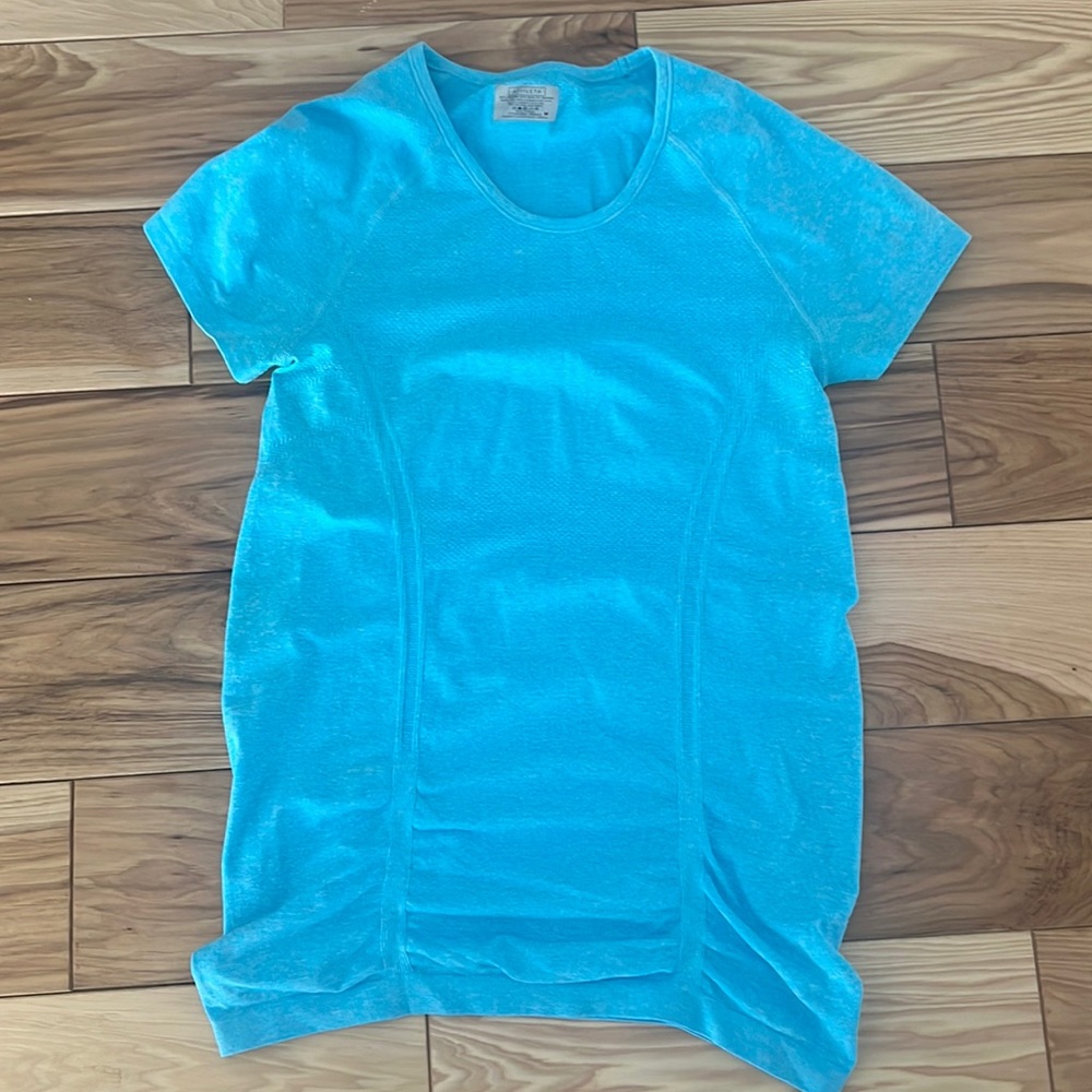 Athleta Short Sleeved Athletic Top